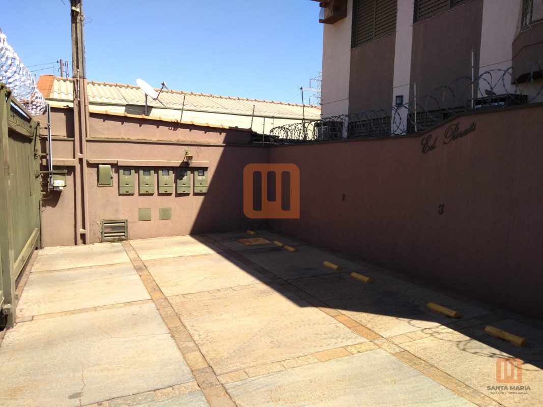 Condomínio Parati em Jardim Anhanguera, Ribeirão Preto - Garagem - foto 2 código 1308