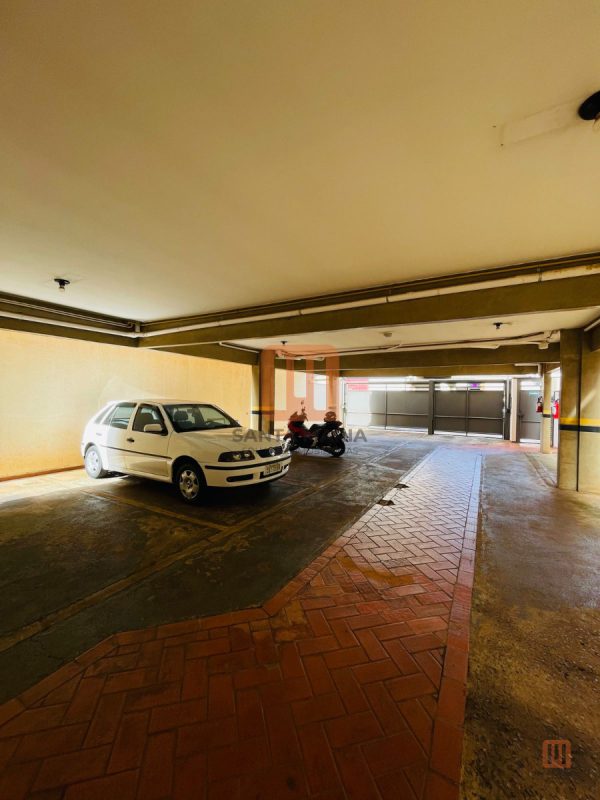 Condomínio Santa Lucia em Jardim Irajá, Ribeirão Preto - Garagem - foto 2 código 1463