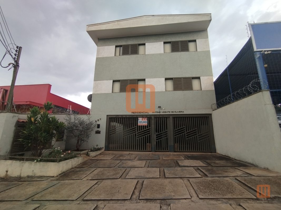 Condomínio Antonio Vicente De Oliveira em Jardim Macedo, Ribeirão Preto - código 1585