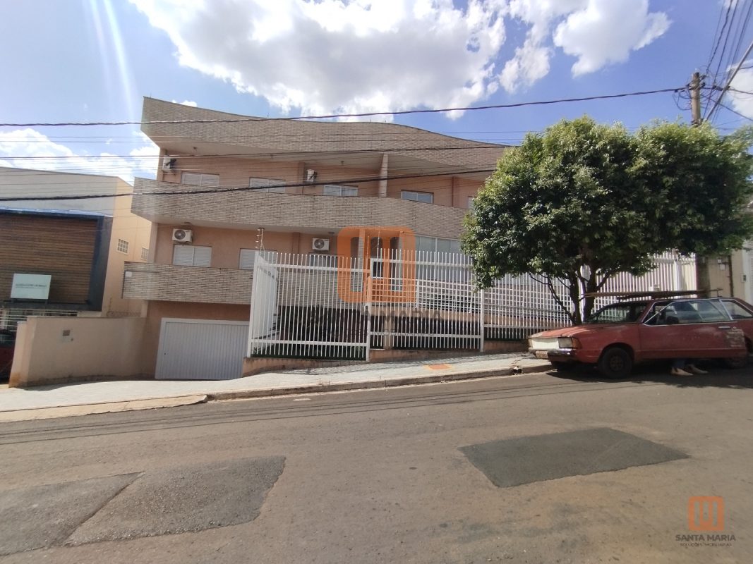 Condomínio Leonor Agostinho Reque em Jardim Botanico, Ribeirão Preto - Fachada Condominio - foto 1 código 1719