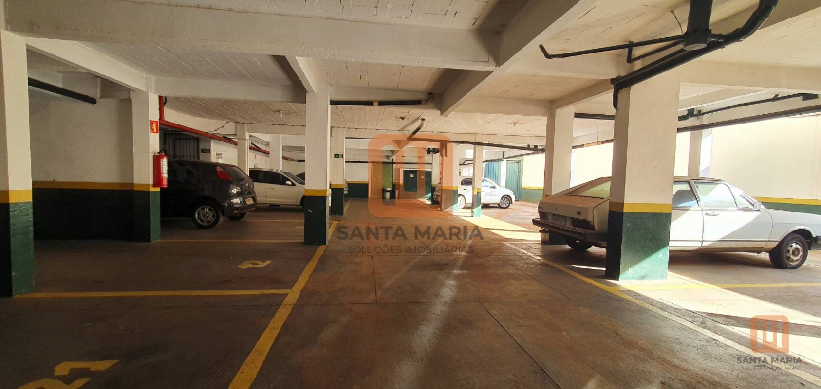 Condomínio Vila Rica em Jardim Macedo, Ribeirão Preto - Garagem - foto 5 código 2145