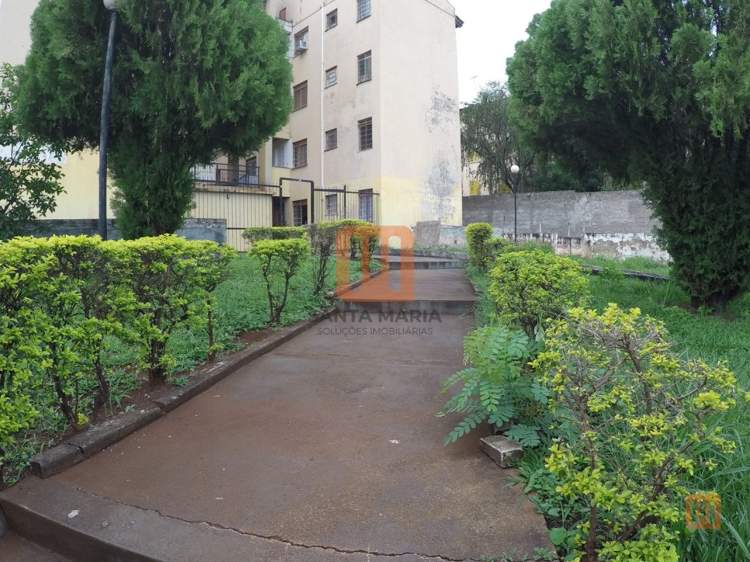Condomínio João Rosi (Antonio Rodrigues De Almeida, 436) em Jardim João Rossi, Ribeirão Preto - Hall De Entrada - foto 3 código 2176