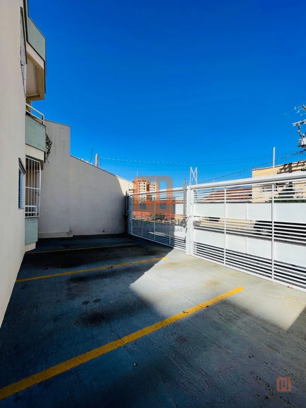 Condomínio Santo Angelo em Jardim Zara, Ribeirão Preto - Garagem - foto 3 código 2407