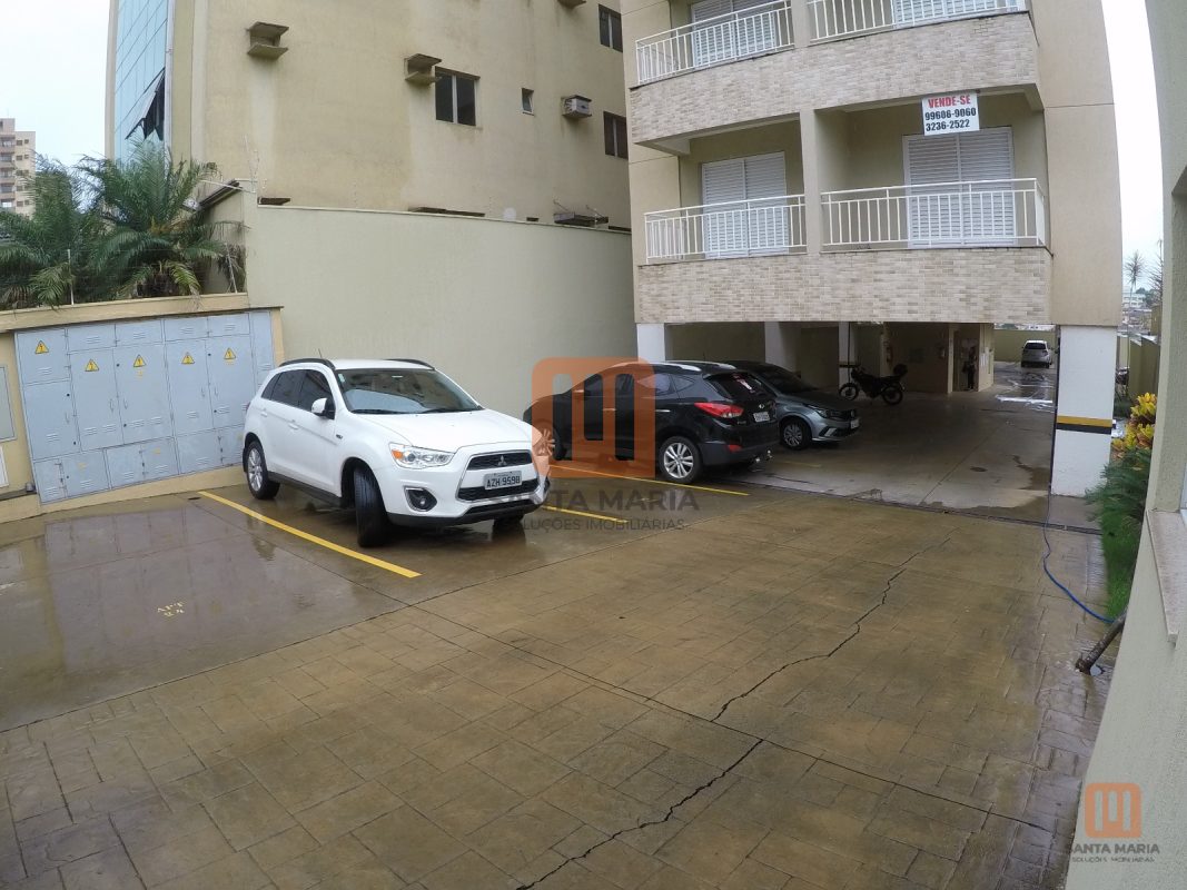 Condomínio Mont Blanc em Jardim América, Ribeirão Preto - Garagem - foto 2 código 2669
