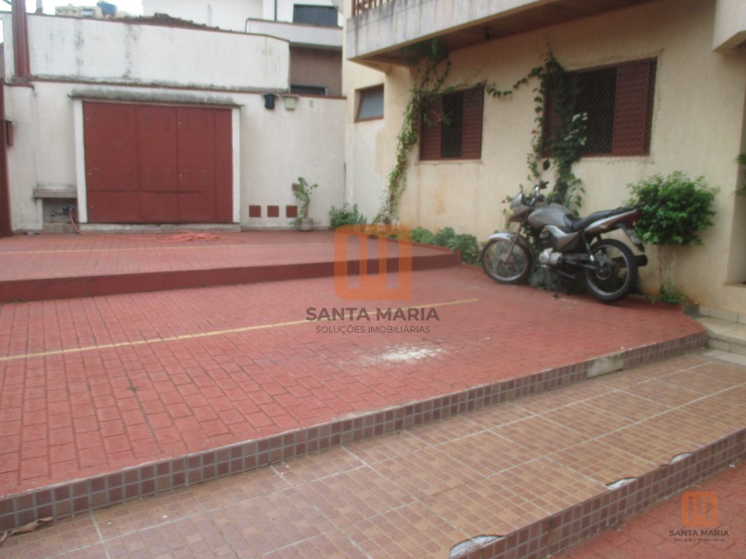 Condomínio *Sem Nome* em Jardim América, Ribeirão Preto - Garagem - foto 2 código 2752