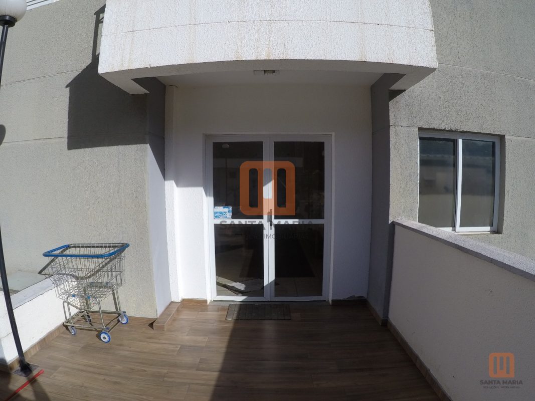 Condomínio Bourbon Residence em Monte Alegre, Ribeirão Preto - Hall De Entrada - foto 2 código 2779