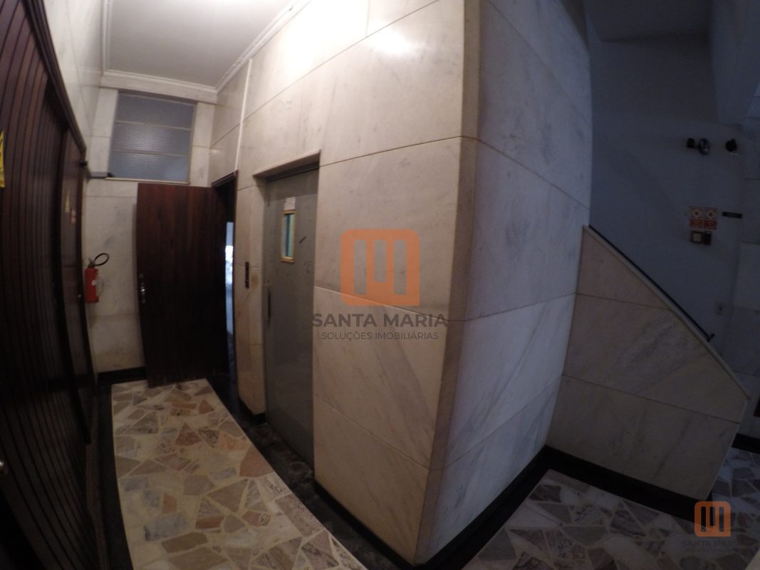 Condomínio Dona Amalia em Centro, Ribeirão Preto - Elevador - foto 3 código 3323