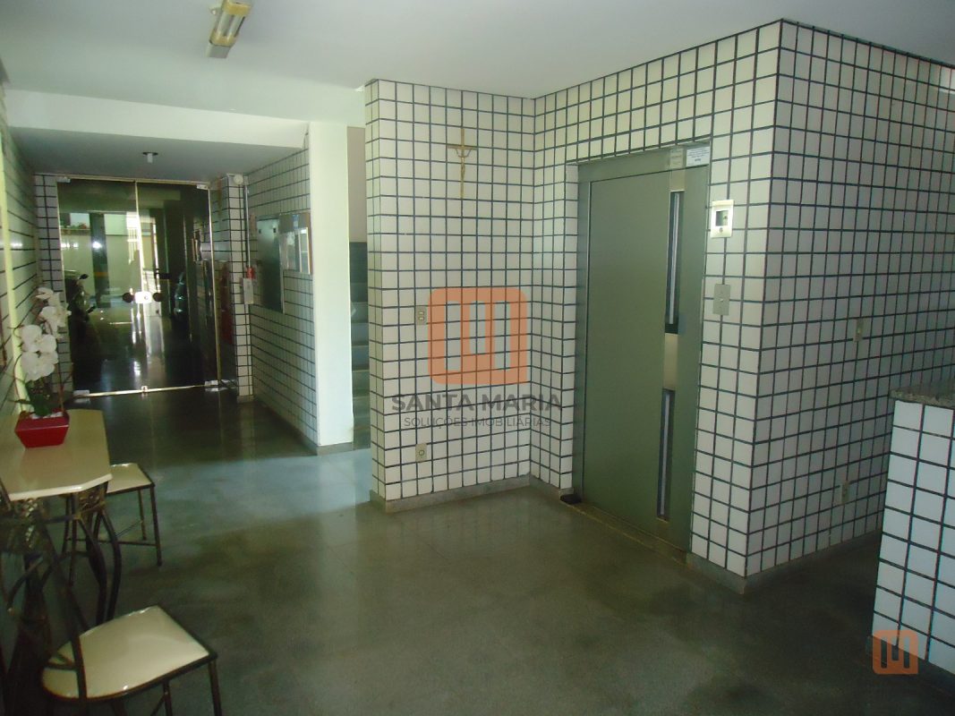 Condomínio Medallion em Jardim Paulistano, Ribeirão Preto - Elevador - foto 3 código 3493
