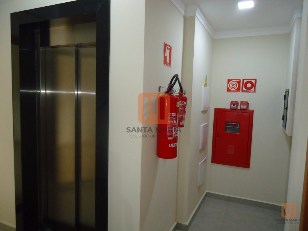 Condomínio Edifício Roma em Jardim Botanico, Ribeirão Preto - Elevador - foto 3 código 3597