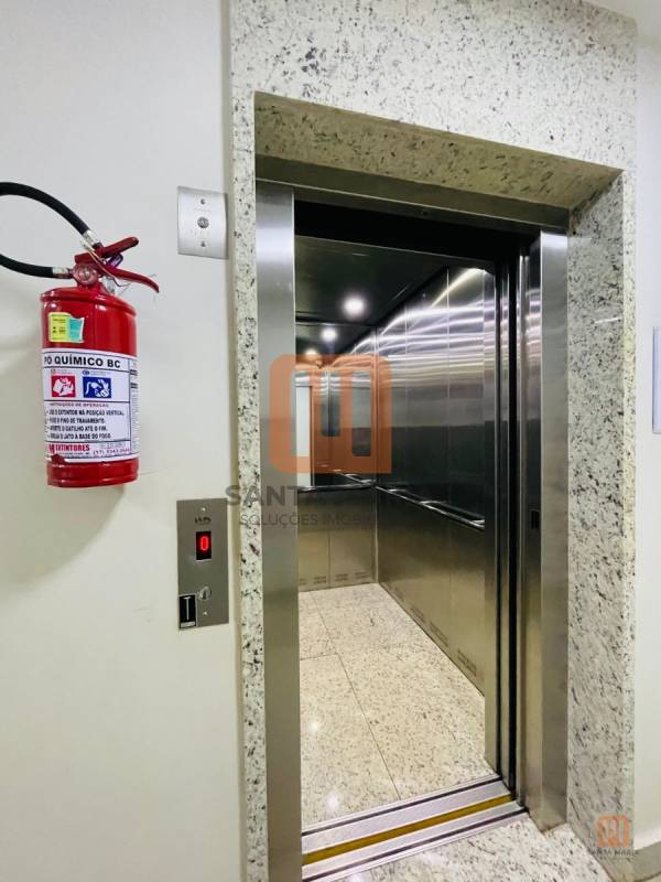 Condomínio Gris Residence em Jardim Paulistano, Ribeirão Preto - Elevador - foto 3 código 3819