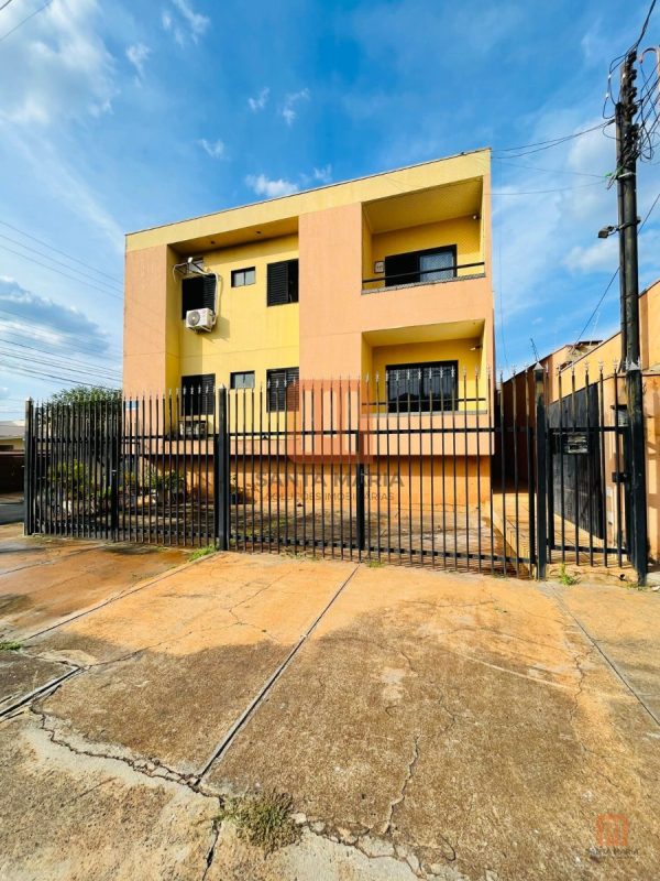 Condomínio Versales em Parque Bandeirantes, Ribeirão Preto - Fachada Condominio - foto 1 código 415