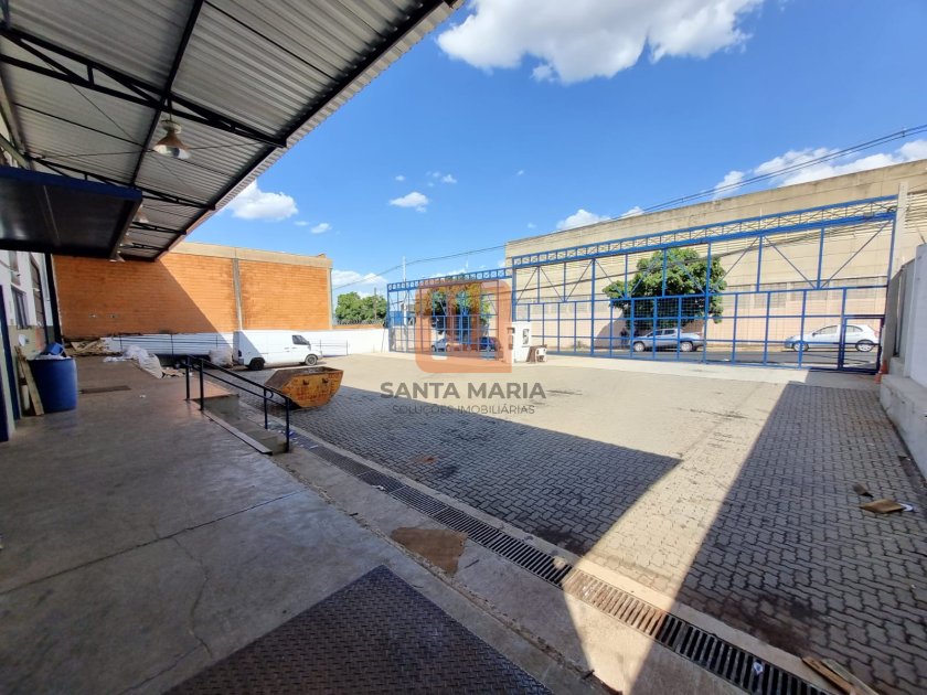 Salão-Galpão para alugar em Lagoinha, Ribeirão Preto - Garagem/estacionamento (unidade) - foto 3 código 14141