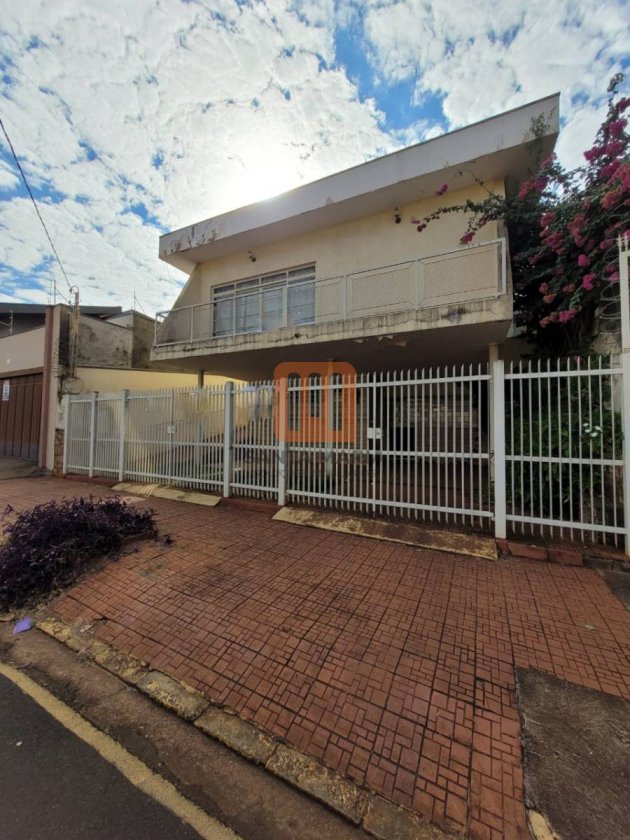 Casa em Jardim Macedo, Ribeirão Preto