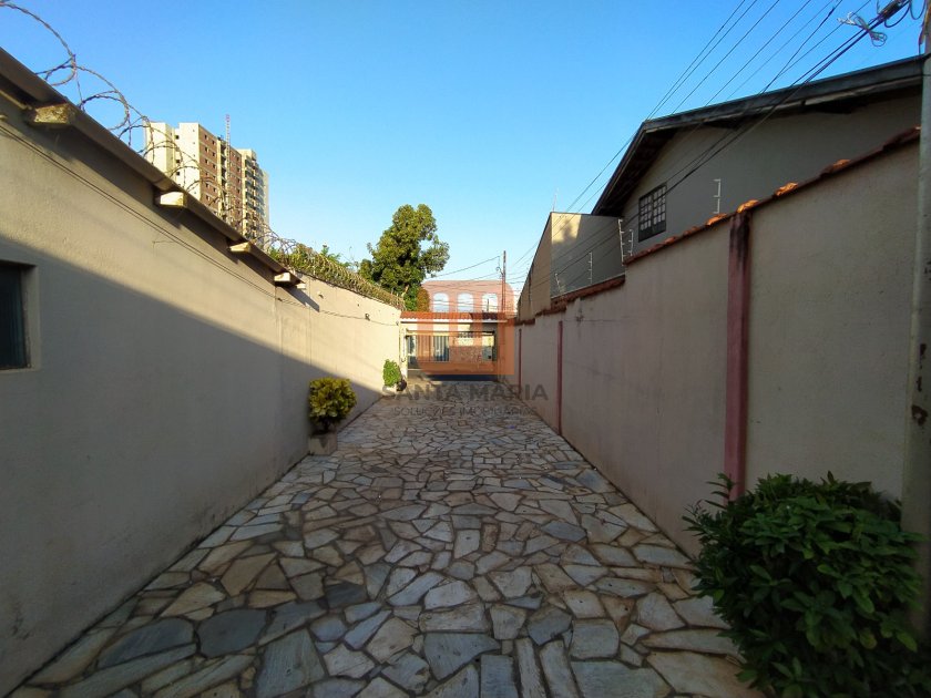 Casa para comprar em Monte Alegre, Ribeirão Preto - Garagem/estacionamento (unidade) - foto 3 código 23585
