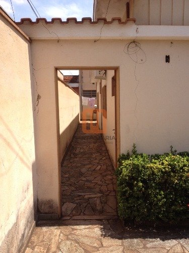 Casa para comprar em Sumarezinho, Ribeirão Preto - Quintal/corredores (unidade) - foto 3 código 43746