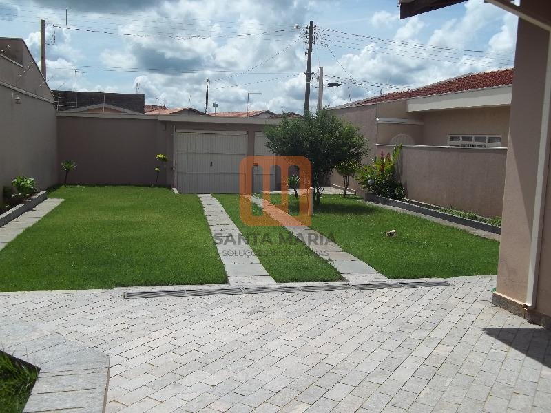 Casa para comprar em Castelo, Batatais - Quintal/corredores (unidade) - foto 2 código 45310