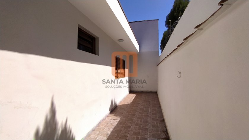 Casa para comprar em Monte Alegre, Ribeirão Preto - Quintal/corredores (unidade) - foto 5 código 47799