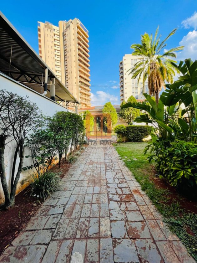 Casa para comprar em Higienopolis, Ribeirão Preto - Garagem/estacionamento (unidade) - foto 3 código 52097
