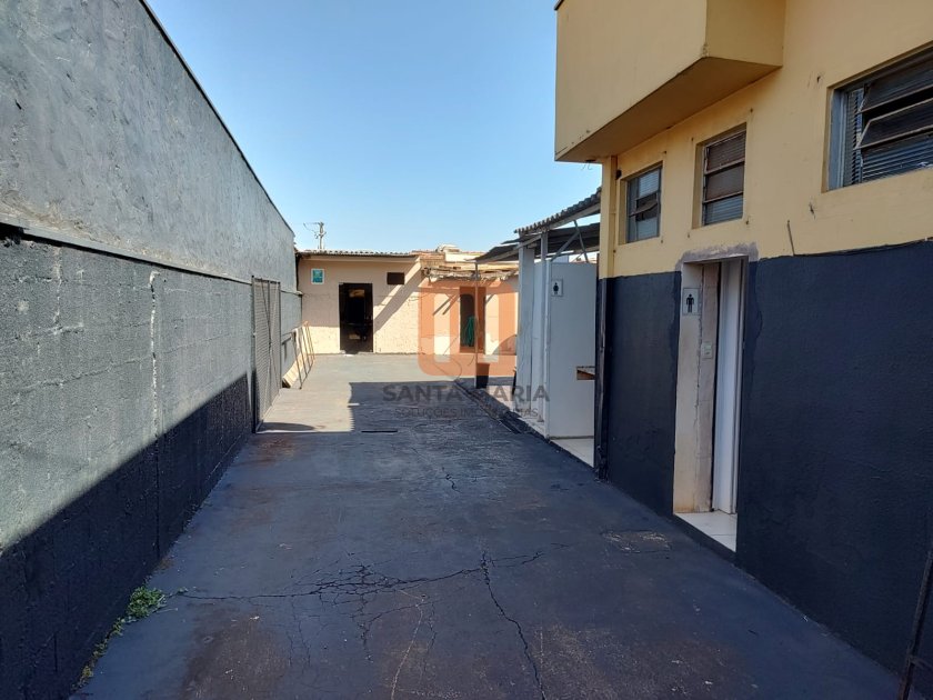 Salão-Galpão para comprar em Jardim Interlagos, Ribeirão Preto - Quintal/corredores (unidade) - foto 5 código 70729