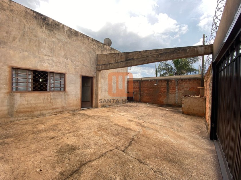 Casa para comprar em Centro, Jardinópolis - Garagem/estacionamento (unidade) - foto 3 código 72346