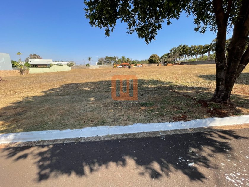 Terreno para comprar no condomínio Bosque Das Colinas em Royal Park, Ribeirão Preto - código 72557