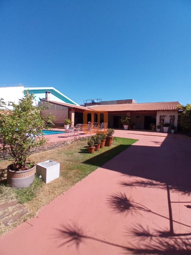 Casa para alugar em Jardim Califórnia, Ribeirão Preto - Garagem/estacionamento (unidade) - foto 2 código 72716