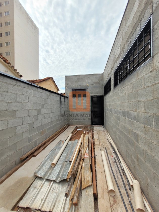 Casa para comprar em Centro, Ribeirão Preto - Garagem/estacionamento (unidade) - foto 4 código 72942