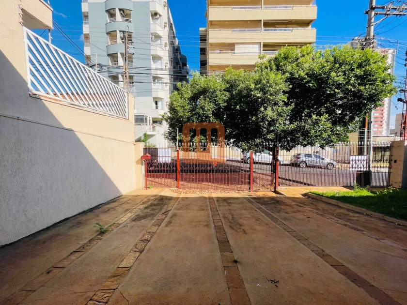 Casa para alugar em Jardim Paulista, Ribeirão Preto - Garagem/estacionamento (unidade) - foto 2 código 73332