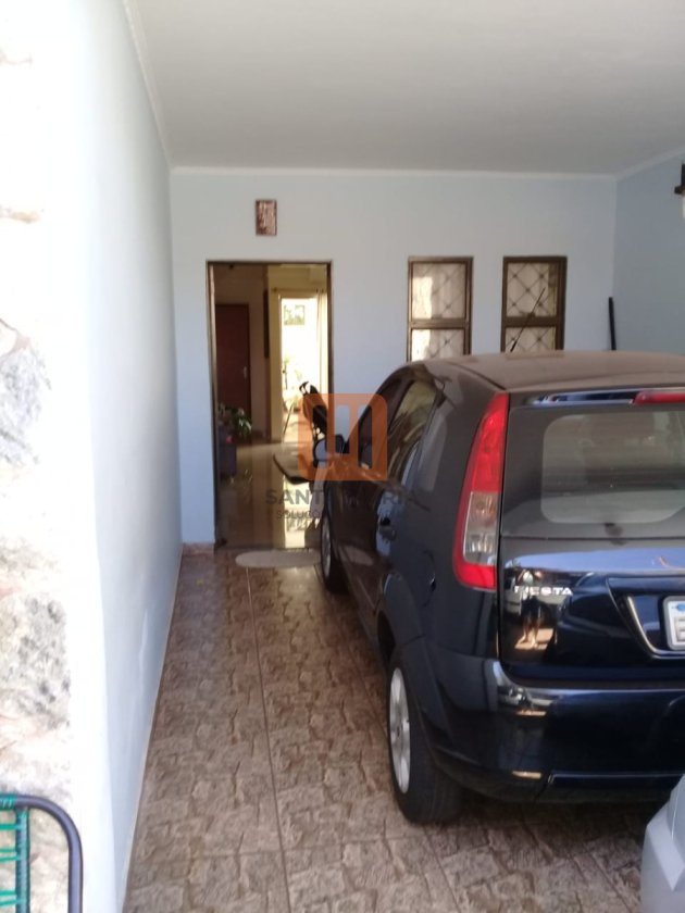 Casa para comprar em Monte Alegre, Ribeirão Preto - Garagem/estacionamento (unidade) - foto 2 código 74010