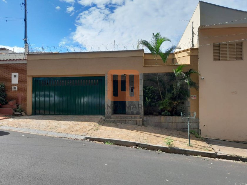 Casa em Jardim Macedo, Ribeirão Preto