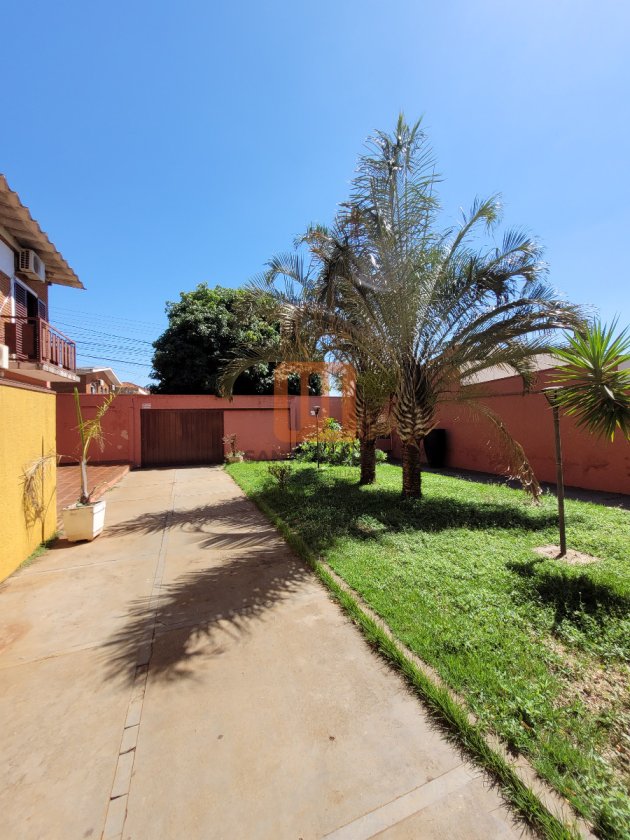 Casa para alugar em Parque Bandeirantes, Ribeirão Preto - Garagem/estacionamento (unidade) - foto 2 código 74799