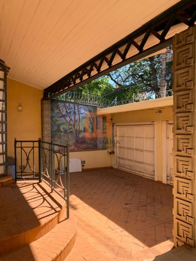 Casa para alugar em Centro, Ribeirão Preto - Garagem/estacionamento (unidade) - foto 3 código 74985