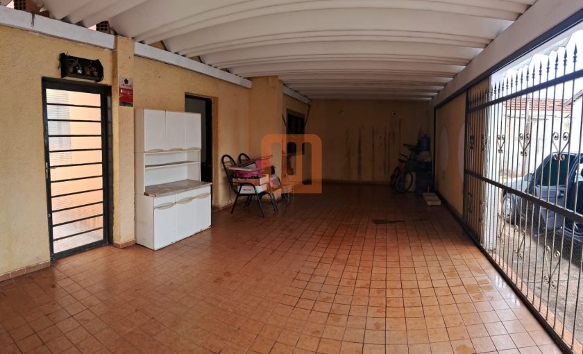 Casa à venda no bairro Ipiranga, Ribeirão Preto - Garagem/estacionamento (unidade) - foto 2 código 75684
