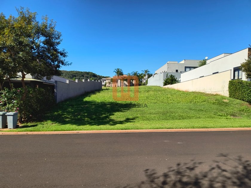 Terreno para comprar no condomínio Alphaville 3 em Alphaville, Ribeirão Preto - código 76016