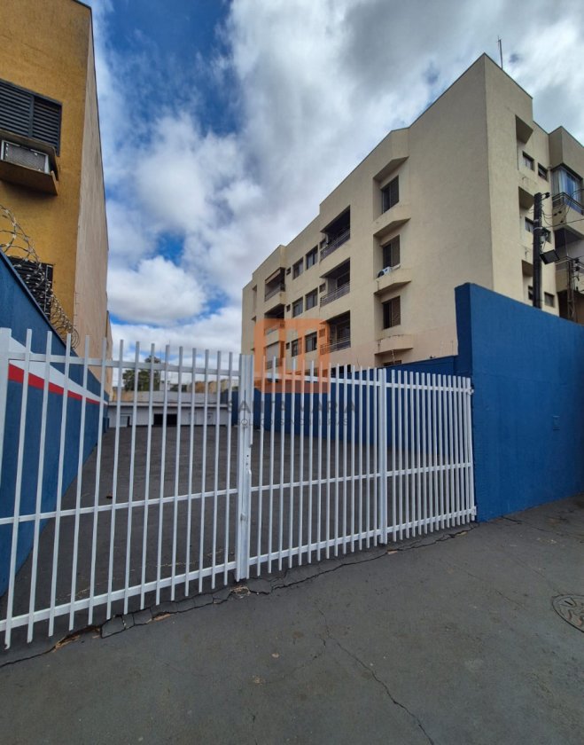 Área em Jardim Irajá, Ribeirão Preto