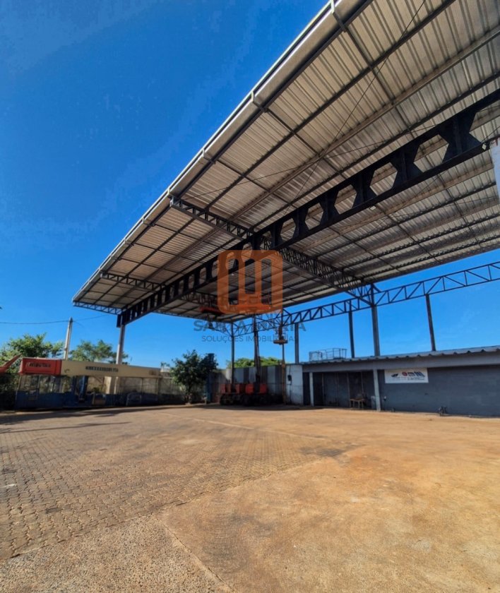 Salão-Galpão para comprar em Jardim Paulistano, Ribeirão Preto - Garagem/estacionamento (unidade) - foto 2 código 77314