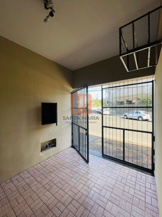 Casa para alugar em Centro, Ribeirão Preto - Garagem/estacionamento (unidade) - foto 2 código 77510