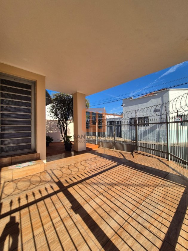 Casa para alugar em Campos Elíseos, Ribeirão Preto - Garagem/estacionamento (unidade) - foto 2 código 77897